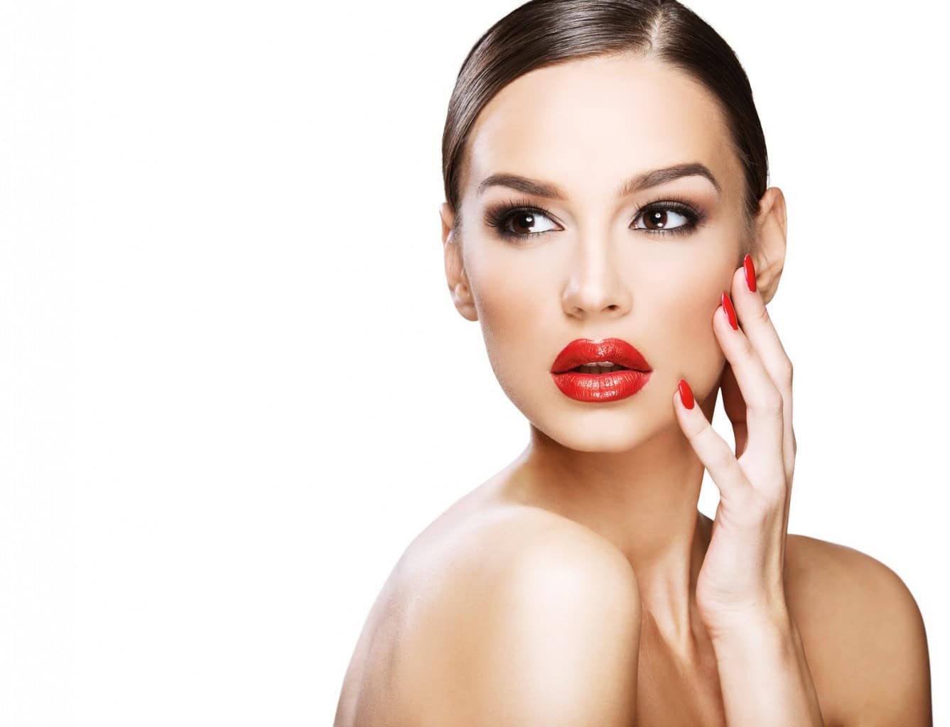 Ästhetische Unterspritzungen in Nürnberg – Filler und Botox für natürliche Konturen, Volumenaufbau und Faltenbehandlung